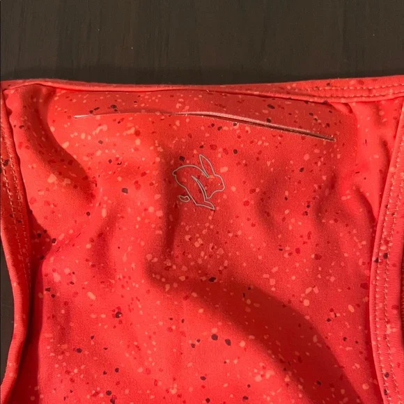 Rabbit Running XS Red Sports Bra and Shorts Set - Picture 6 of 9